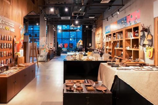 开什么实体店赚钱_如何选择好创业项目_15年加盟小本赚钱生意