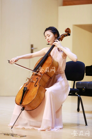 牛子孺：从六安姑娘到国际大提琴冠军，她的音乐之路与教学梦想