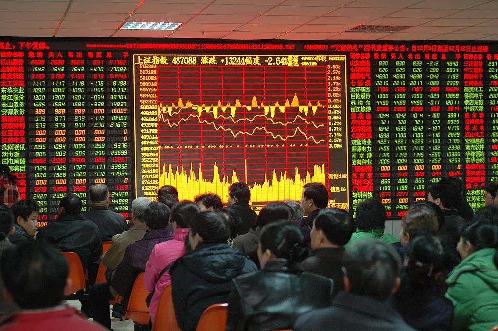 股票杠杆可以自动卖出_A股慢牛走势_牛市投资策略