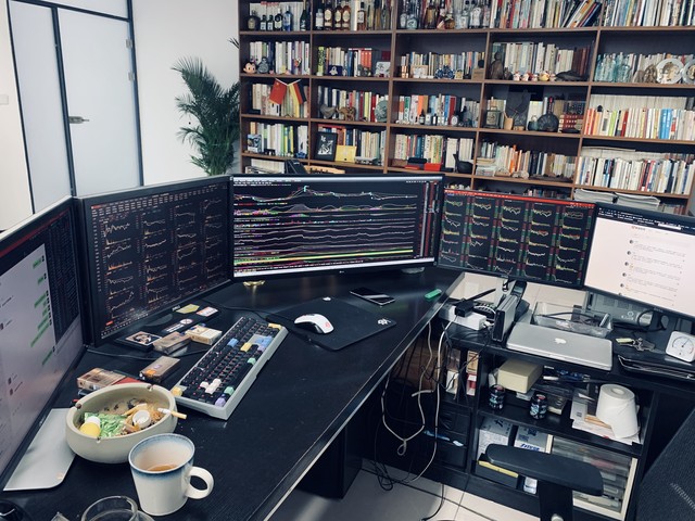 普通人炒股致富捷径_大学生2万8炒股到100万_股民老张 股市大揭秘