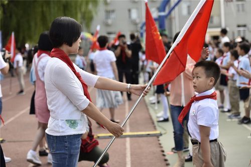 后疫情时代的儿童权益保护_张轶涵模拟联合国_浙江大学中外学生模拟联合国大会