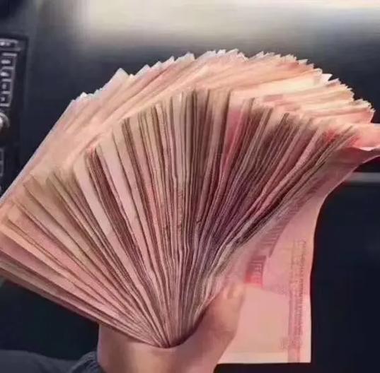 我想赚钱怎么赚_先跪着赚钱再站起来做选择_掌控未来先低头踏实干活