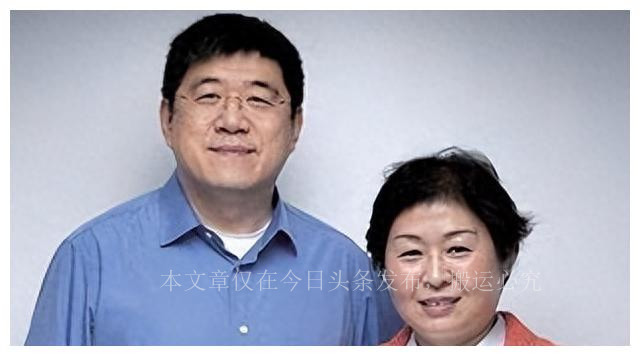 张茵 传奇人生_从贫苦到首富的废纸女王_张茵 爱上一个